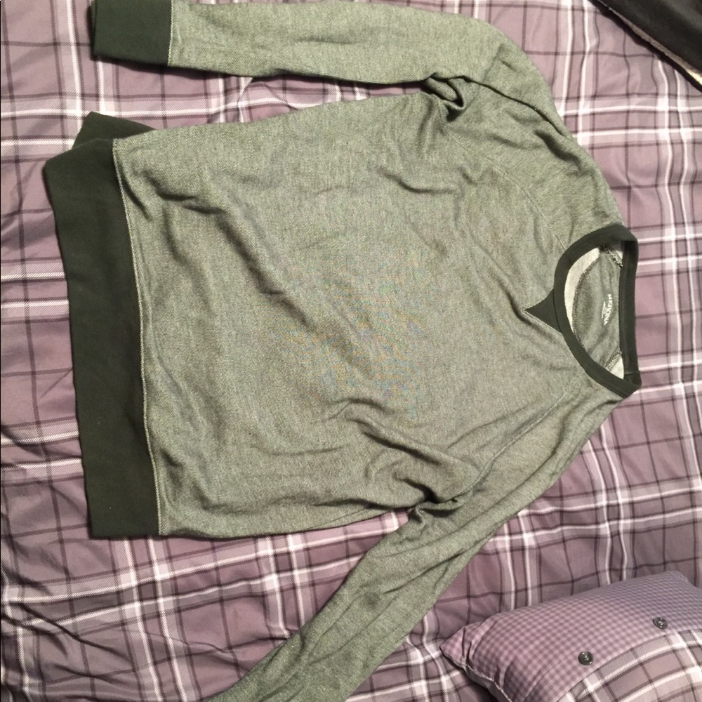 Long sleeve sweater shirt